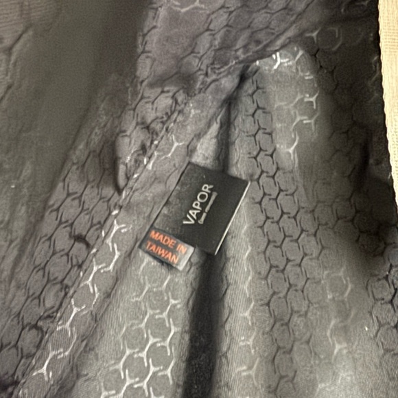 TUMI Hard Shell Suitcase - Picture 8 of 8